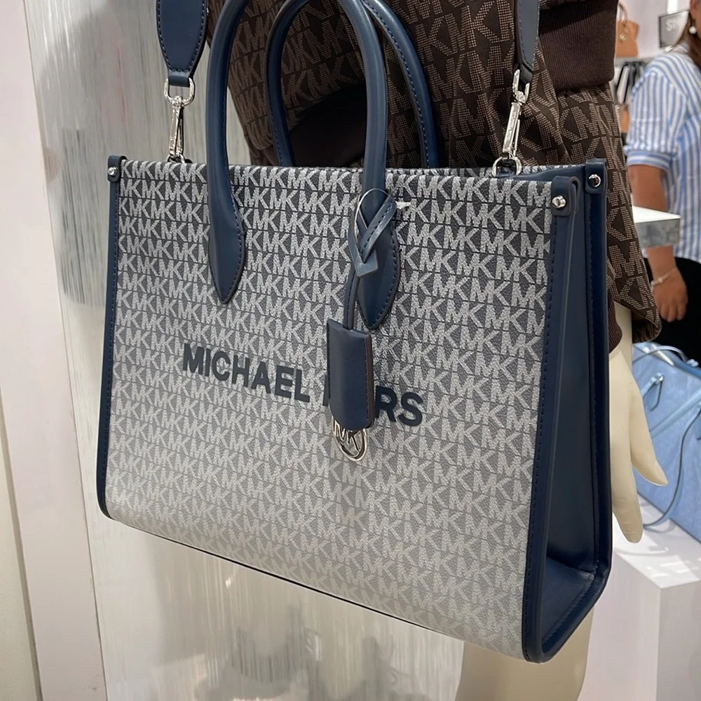 MICHAEL KORS Mirella Medium Ombré Logo EW Tote Shoulder Bag
Navy 
NWT - Picture 10 of 16